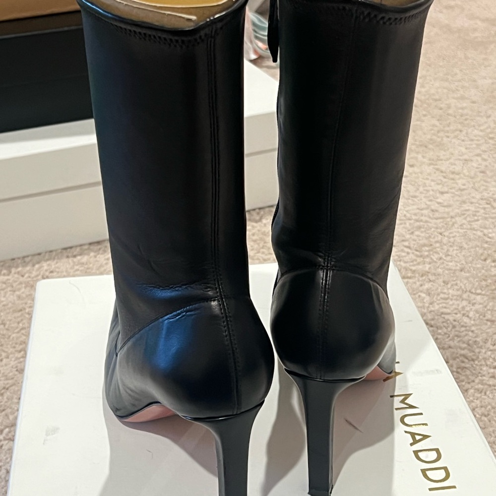 Amina Muaddi Black Heeled Boots Sleek Design - Picture 3 of 8